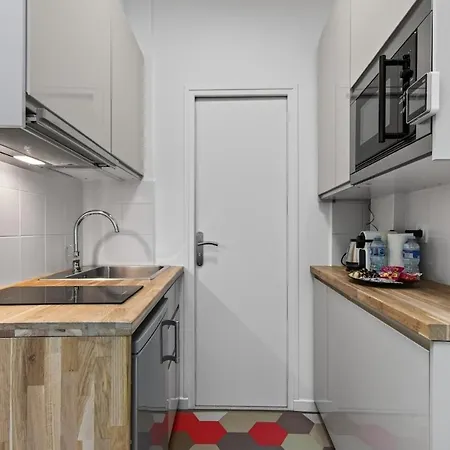 Διαμέρισμα Studio-2pers-voltaire-perelachaise-paris11-modern *
