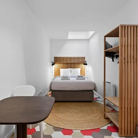 Studio-2pers-voltaire-perelachaise-paris11-modern *