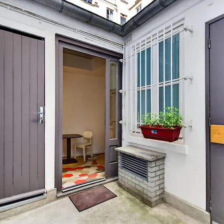 Studio-2pers-voltaire-perelachaise-paris11-modern Διαμέρισμα *